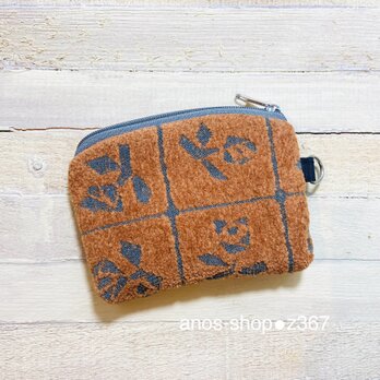 z367●ファスナーポーチ（ミナペルホネン刺繍生地使用の画像