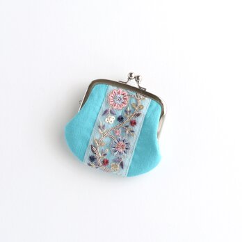 インド刺繍リボンの手のひらがま口ポーチ　ターコイズ
