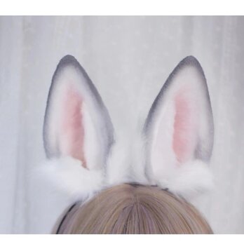 【受注生産】うさぎ耳カチューシャ 手作り リアルな毛皮のような ペットの耳ヘアアクセサリー シミュレーション動物の耳の画像