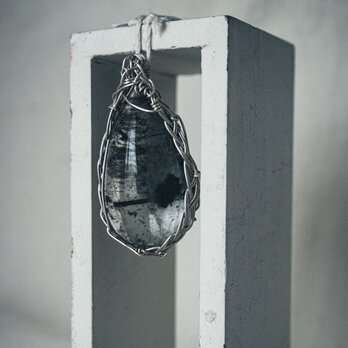 mineral pendant head(ガーデンクォーツ）の画像
