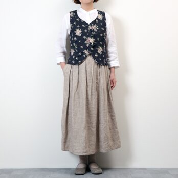 #504リバーシブルベスト(黒×花)の画像