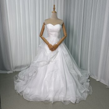 エレガント ウエディングドレス ベアトップ プリーツスカート プリンセスライン 編み上げ 結婚式の画像