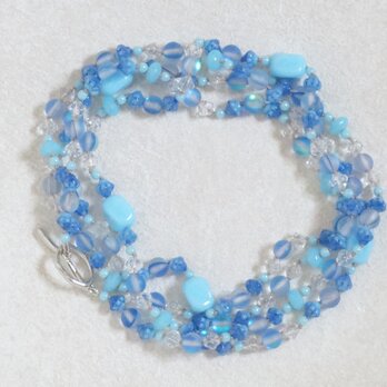 Blue sparkling オールノット仕上げのロングネックレスの画像