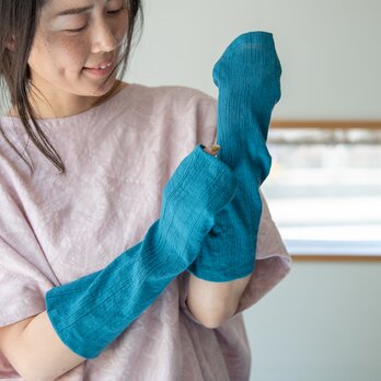 【クチナシの実染め】Organic Cotton 楊柳生地の日除けアームカバーの画像