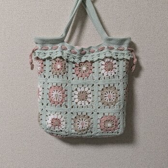 【母の日限定価格】5月11日まで✳花モチーフの巾着トートバッグ（ショルダーストラップ付き）＋共糸のショルダーストラップのおまけ付の画像