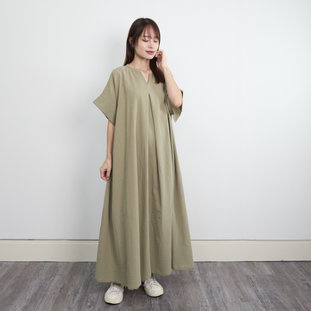 ふんわり柔らかコットン タック ワンピース　オリーブ　0702Oliveの画像