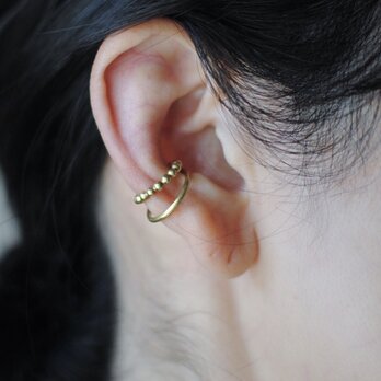 粒 Ｗ Ear cuff 真鍮の画像