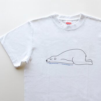 シロクマのひと休み　5.6oz　Tシャツ　whiteの画像
