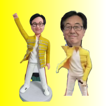 写真入り 人形 フィギュア❤名入れ 肖像画 似顔絵❤贈り物、彼氏、同僚、先輩、上司、友達❤誕生日 開店 周年記念 送別会 昇進の画像