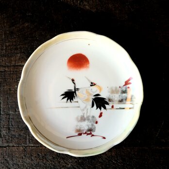 2匹の鶴と夕日◆グリーンの縁。瀬戸焼　鶴文色絵金彩中皿　古民家　骨董・antiques 大正~昭和初期の画像