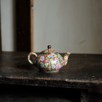 赤にカラフルな花尽くし◆中国産　赤絵金彩小ぶり急須　煎茶茶器　シノワズリ　チャイナレトロ　b1の画像