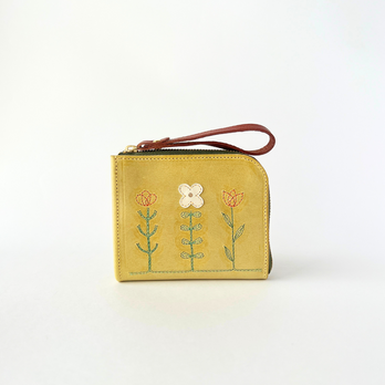 刺繍イタリアレザー × 刺繍革財布『LIFE』イエロー（牛革）二つ折り財布☆L字ファスナー☆の画像