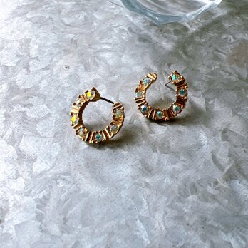 PA317-【 AVON 】エイボン・ヴィンテージピアス  Gold Tone Hoop Aurora Rhinestoneの画像