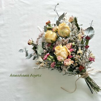 ホワイトローズと小花のスワッグ 母の日にも*の画像