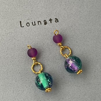 パープルとグリーンアクリルビーズのエスニックピアスの画像