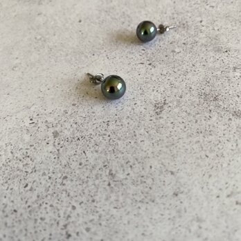オン/オフ対応 正統派！定番ラウンドパールピアス　8ｍｍ（高級日本製貝ミガキパール）ピーコックの画像