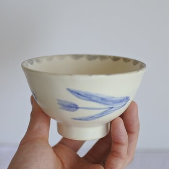 小皿（染め付けチューリップ）の画像