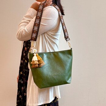 ❁期間限定60%OFF❁レザー❁ ショルダーバッグ ❁4色❁ファスナー付き❁19,900>7,980 ninkの画像