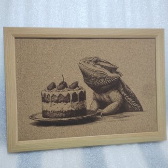 A4コルクシート　フトアゴヒゲトカゲとケーキの画像