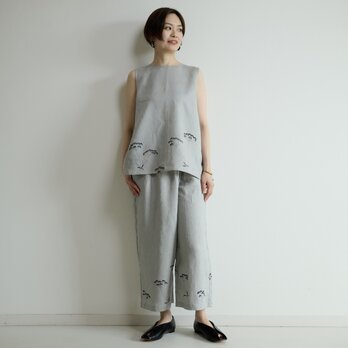 ノースリーブブラウス　オミナエシの画像