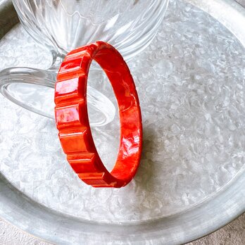 B134-ヴィンテージバングル 1960s Red Marble Rib Bangleの画像