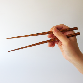 手に馴染むお箸【クリ/拭き漆/23.5㎝】fingerの画像