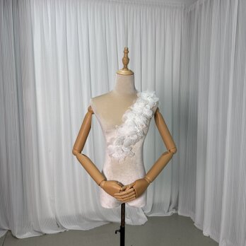 ショルダー型 花モチーフ オフホワイト 3D立体レース刺繍 可愛い 色直し 前撮り 結婚式の画像