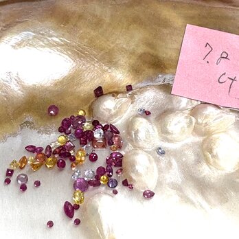 7.8 ct ルース、ルビーとサファイアセットの画像