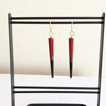 輪島塗　円錐型ピアス　黒　の画像