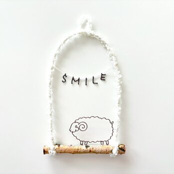 羊のSMILE アーチオーナメントの画像