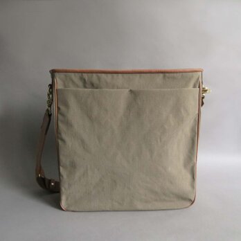 n×l rectangle shoulder bag M (greige×brown)の画像