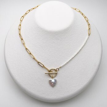 バロックパールのデザインネックレス ハート 極小 淡水真珠 ゴールド系 ステンレスチェーン 18金メッキ 金属アレルギーの画像