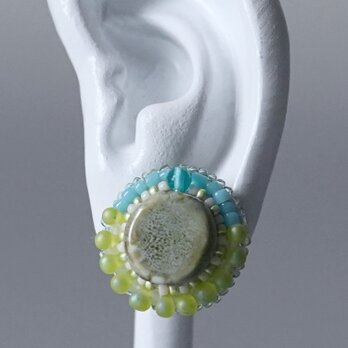 ビーズ刺繍のイヤリング ピアス 28　サークル　グリーン　ブルー　おおぶり　サージカルステンレス　一点もの　個性的
