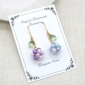 《２色から選べる》紫陽花パールのビーズボールピアス／イヤリング