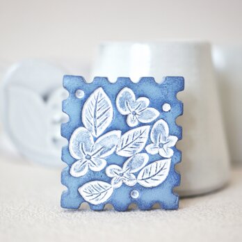 : : : 陶土の草花ブローチ : : : 1367の画像