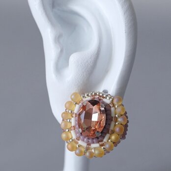 おしゃべりなピアス 5　まる　オレンジ　ビジュー　ピンク　おおぶり　サージカルステンレスピアス　一点もの　ビーズ刺繍