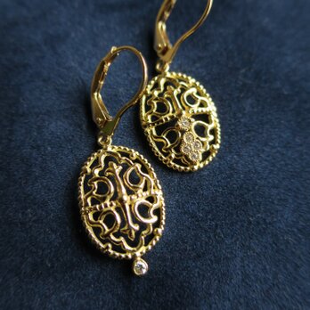 Ｋ18 Arabesque diamond pierceの画像