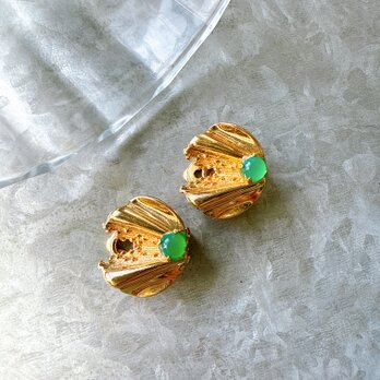 Y1122-【 Grossé 】グロッセ・ヴィンテージイヤリング U.S.A. Gold Tone Green Cabochonの画像