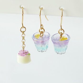 あじさいソーダのピアス 2way 小さなあじさいゼリー付きの画像