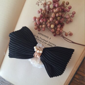 ◇ 羽音の髪飾り   Haoto no Kamikazari / "Feather Whisper Hair Ornament"