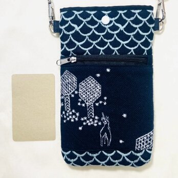 z372●スマホショルダー（ミナペルホネン刺繍生地使用の画像
