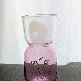 小ぶりな水差しの画像