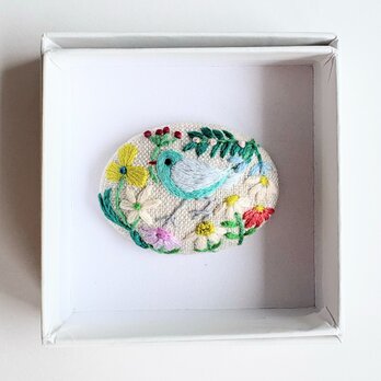 ことりと草花の刺繍ブローチ(botanical）#368の画像