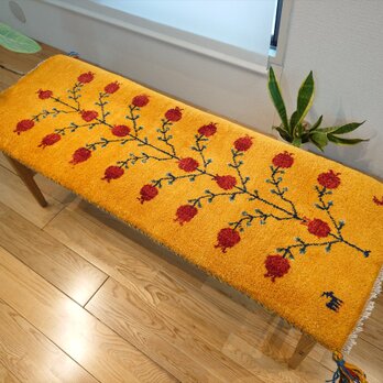 ペルシャ　ギャッベ　ミニランナー　ラグ　118x42cm 黄金色　ザクロの実　RJ14488の画像