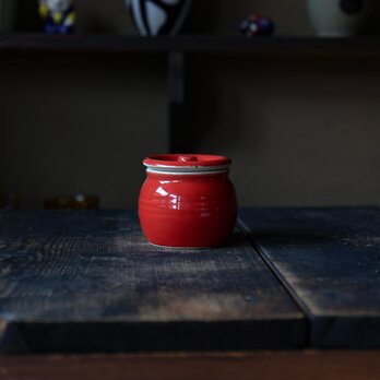 紅しょうがや佃煮、なめ茸、福神漬けなどのお漬物入れにおすすめ　お漬物甕（かめ）砂糖壺（小）赤の画像