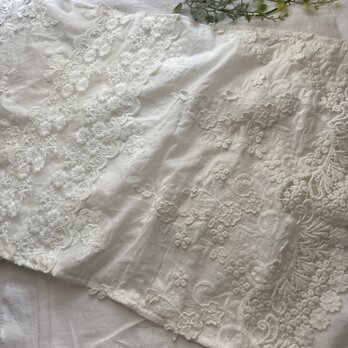✳︎ハンドメイド✳︎コットン立体花とリーフ刺繍フリークロスレース刺繍の画像