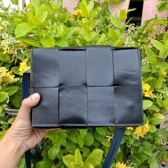 ◇新作◇本革ボディバッグ◇本革ショルダーバッグ◇ハンドメイド◇受注製作◇大容量◇Lサイズ◇大容量◇の画像
