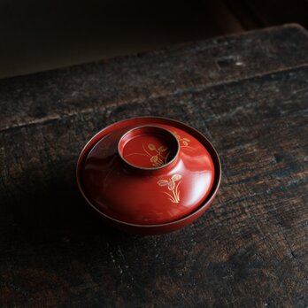 草と蜻蛉◆赤で素敵。古輪島塗　漆芸沈金蓋付椀　漆器　骨董・antiques 古民家　明治〜大正期の画像