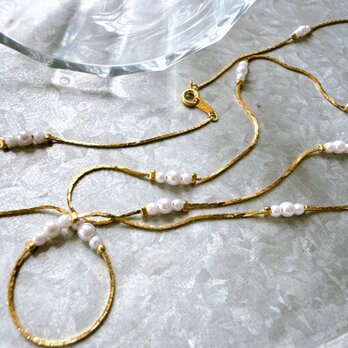 N287-ヴィンテージネックレス・U.S.A. 1980s Gold Tone Flat Chain Faux Pearlの画像
