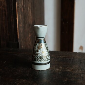 豪快な花唐草◆九谷焼　青粒金彩徳利　酒器　丁寧な暮らしに。昭和レトロ　骨董好きにも。i1の画像